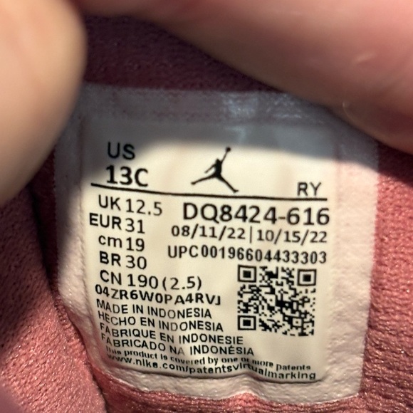 Nike Air Jordan 1 Mid PS “Valentine's Day” 2023 (DQ8424-616) Size: 13C - Picture 7 of 9